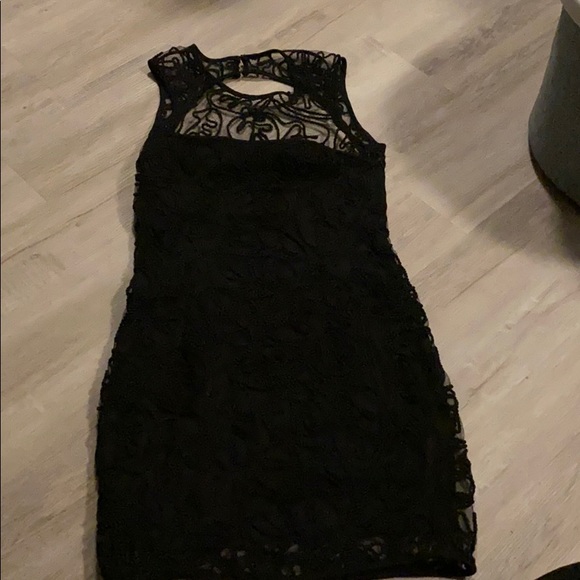 Tobi Dresses & Skirts - Tobi lace mini dress